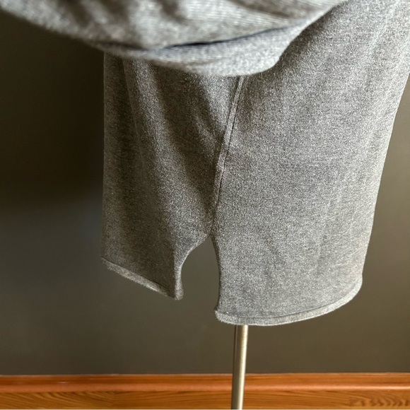 Westport 1962 Women's Gray Shoulder Studded Sweater L - Picture 4 of 9